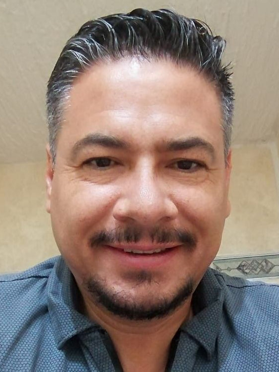 <em>Marcelo C.</em>